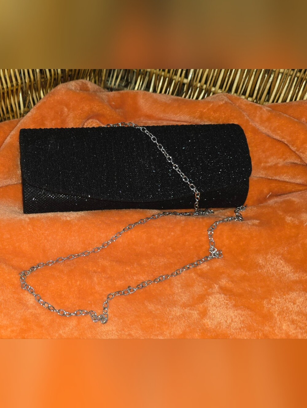 Glittering Clutch Handbag with a Silver Chain Strap (NEW)